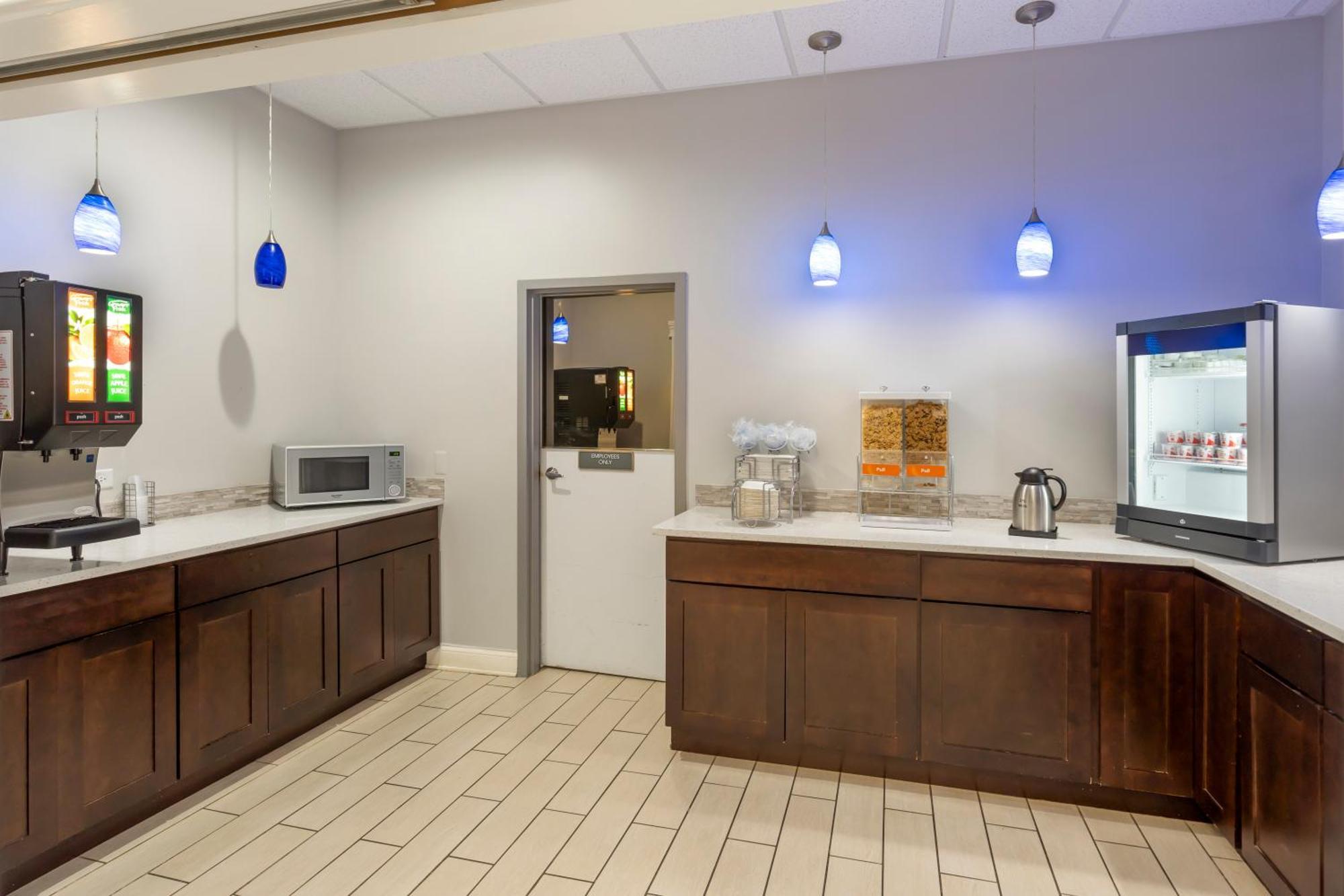Comfort Inn & Suites Mundelein-Vernon Hills Εξωτερικό φωτογραφία